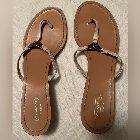 Coach Sandals, lLght Cram or White color, size 10M - Picture 2 of 11